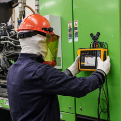 Fluke 190-062-III осциллограф-мультиметр цифровой двухканальный 60 МГц