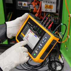 Fluke 190-202-III осциллограф-мультиметр цифровой двухканальный 200 МГц